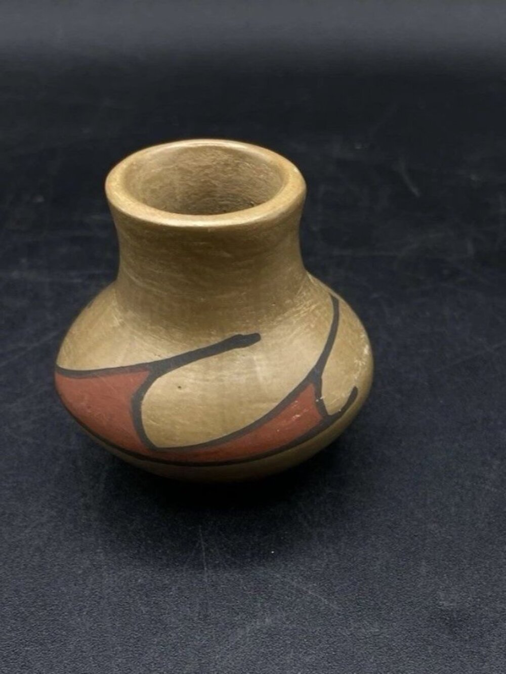 Rafael Silveira Signed Mata Ortiz Pottery Mini Vase Native American
